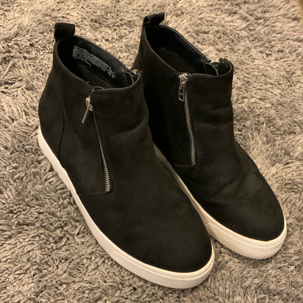 Time And Tru Women's Sneaker Bootie, Size 9 Wide